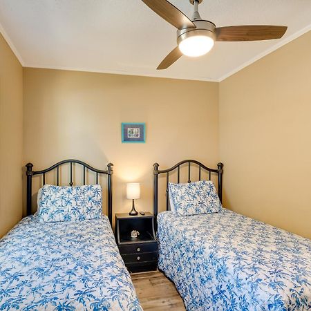 Lovely Emerald Isle Home, Walk To Beach! Exteriér fotografie