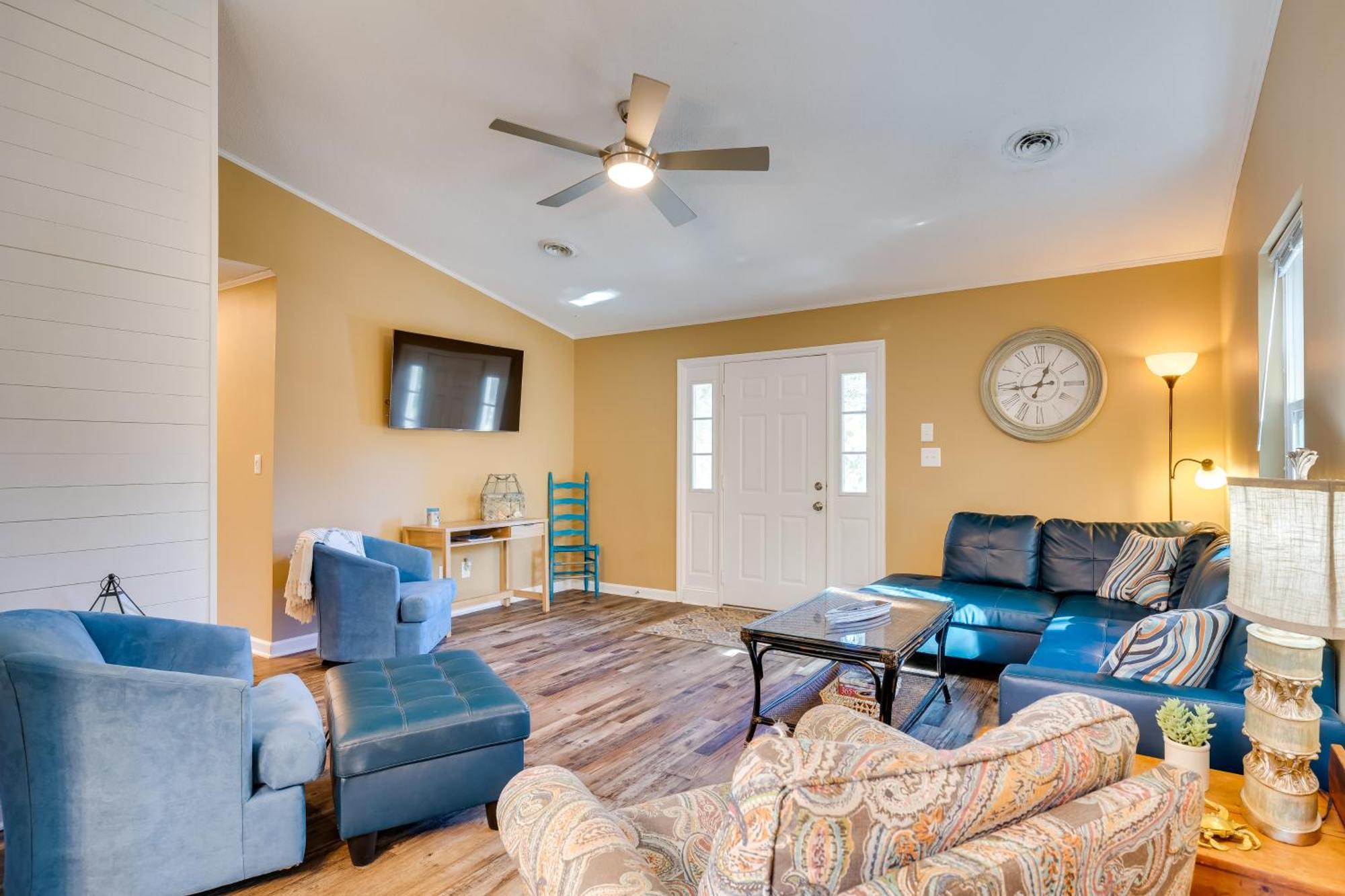 Lovely Emerald Isle Home, Walk To Beach! Exteriér fotografie